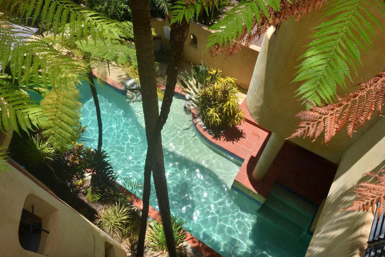 Seascape Apartments At Villa San Michele Port Douglas Kültér fotó