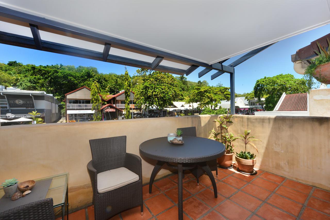 Seascape Apartments At Villa San Michele Port Douglas Kültér fotó