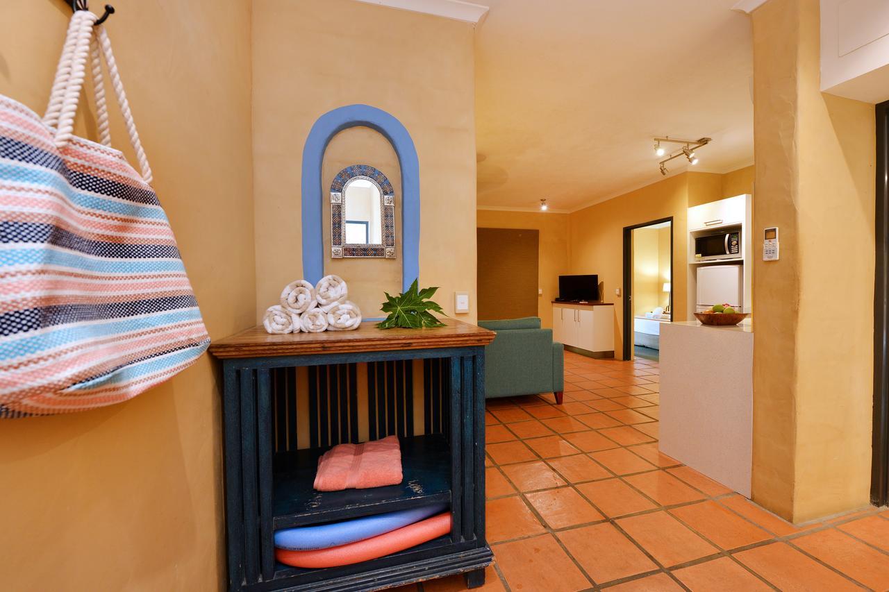 Seascape Apartments At Villa San Michele Port Douglas Kültér fotó