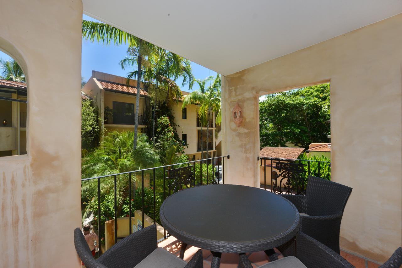 Seascape Apartments At Villa San Michele Port Douglas Kültér fotó