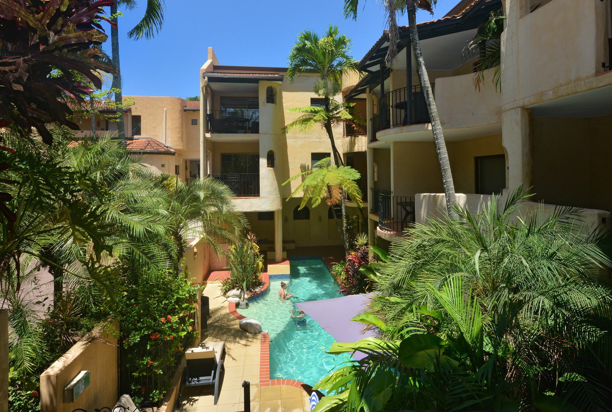 Seascape Apartments At Villa San Michele Port Douglas Kültér fotó